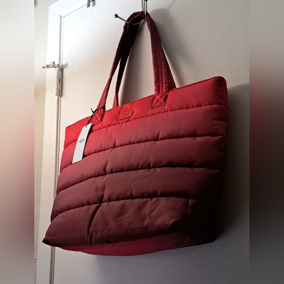 UGG Handbags - 💜UGG Krystal Ombre Puffer Tote💜